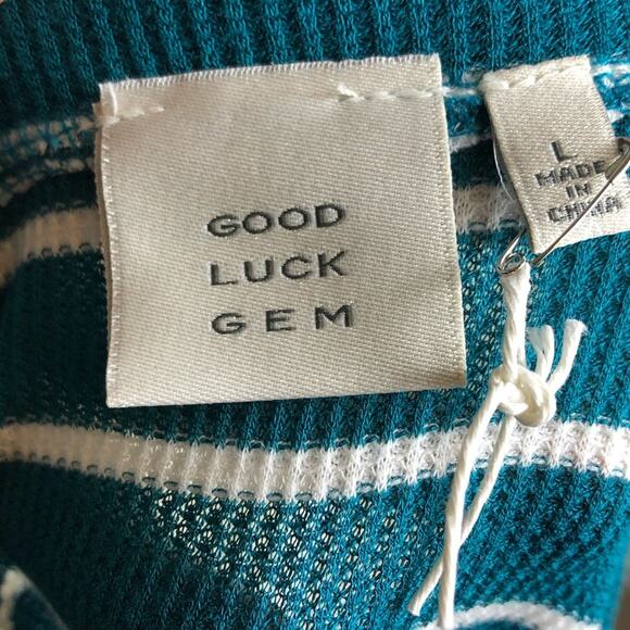 GOOD LUCK GEM Button Thermal Tie Front Top L - Picture 3 of 7